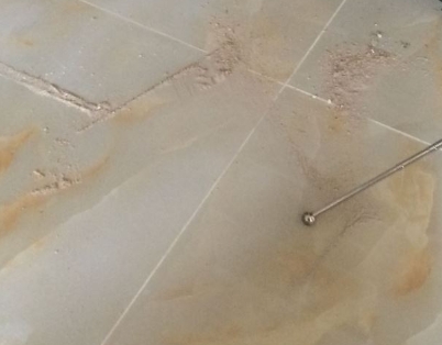 洛浦瓷砖空鼓维修公司分享粘合剂选择不当在瓷砖铺贴过程中可能导致以下问题